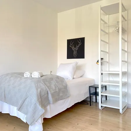 Studio In Glostrup, Hovedvejen 70,